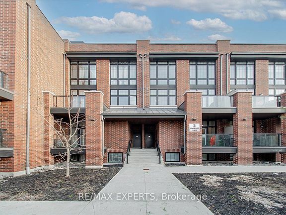4th image of 2 Linsmore Pl #304