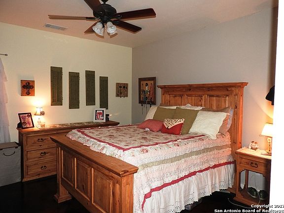2nd image of 972 Pebble Beach Dr NW