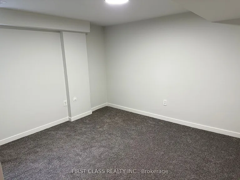 259 Floyd Ave #BSMNT — Photo 5
