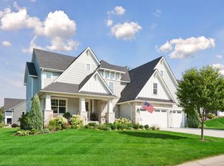 4264 Woodland Ct, Excelsior, MN 55331