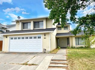 8800 Liscarney Way, Sacramento, CA 95828