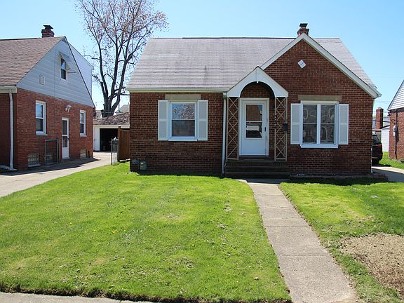 2nd image of 384 E 327th St