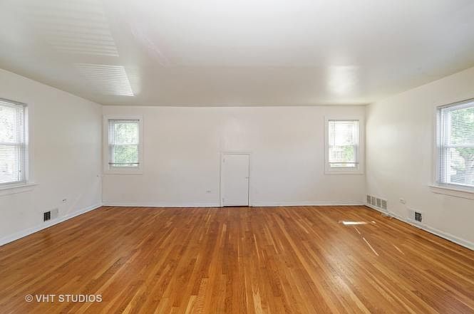 1st image of 5050 N Nashville Ave #2
