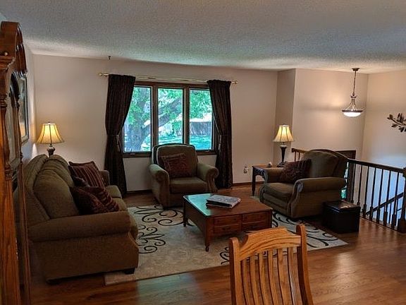 4th image of 36 Regal Cres