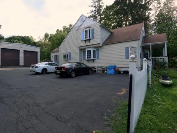 211 Old Nyack Tpke, Spring Valley, NY 10977