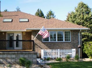 1965 Westchester Rd, Waterloo, IA 50701