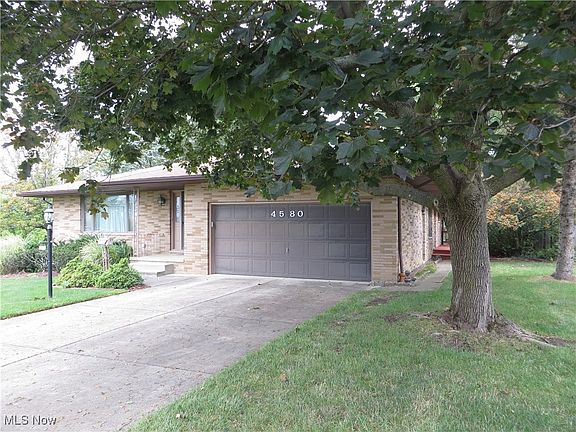 2nd image of 4580 Tamarack Dr