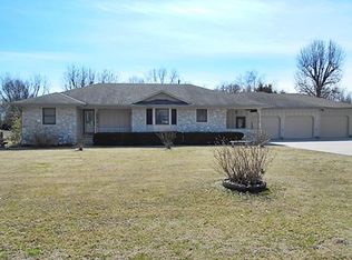 109 W Lincoln St, Frontenac, KS 66763