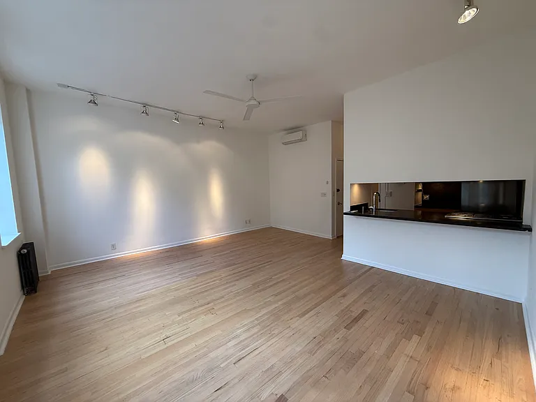 140 W 87th St #C — Photo 7