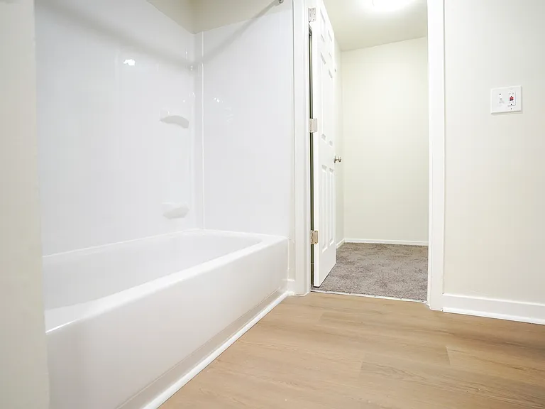 2BR/1.5BA Townhome