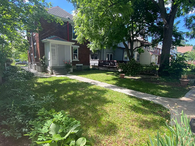 2580 Glenmawr Ave — Photo 23