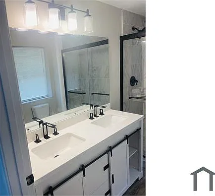 3453 Habersham Ave — Photo 4