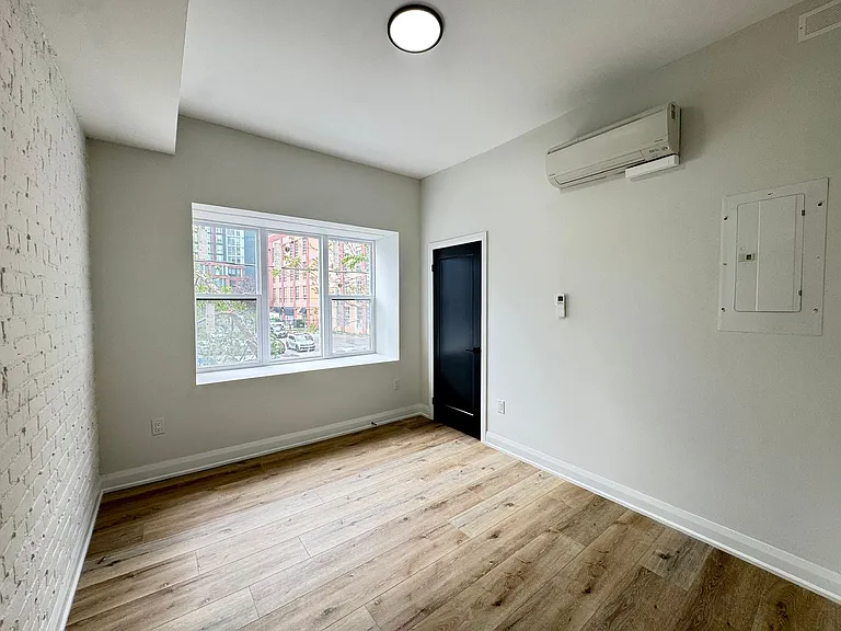 22 Wilson St — Photo 13