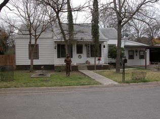 415 Hugo St, Kerrville, TX 78028