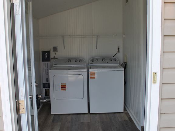 Rear entry, mud room & Laundry.
