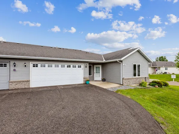 344 Sunfish Ln, Winsted, MN 55395