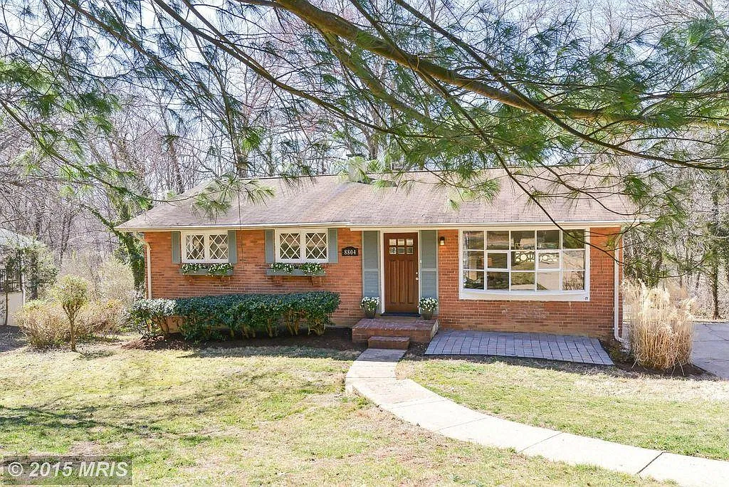4 bed, 2.5 bath, 1189 sqft, $3,900 — Photo 1