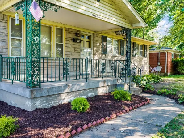 4310 Raven Ridge Dr, Louisville, KY 40216