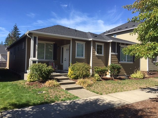 1st image of 527 Meadowwood Dr SW