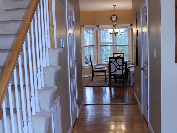 2nd image of 6101 Amershire Way