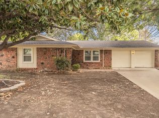 5616 Ammons St, Haltom City, TX 76117