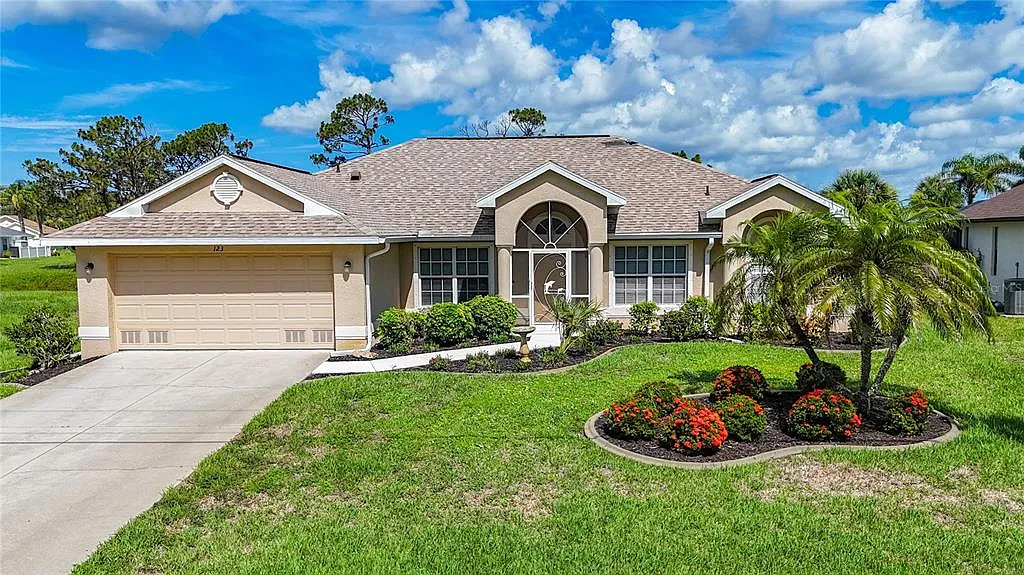 3 bed, 2.0 bath, 2006 sqft, $2,150 — Photo 2