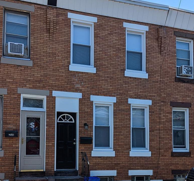 1st image of 2451 E Oakdale St