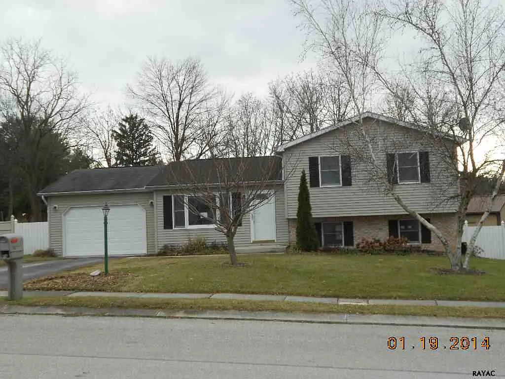 57 Lion Dr photo 1
