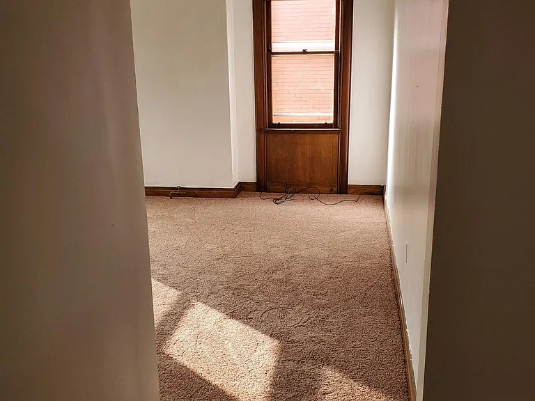 421 Orchard Ave #4 — Photo 4