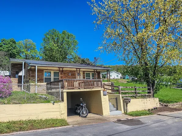 207 Spruce St, Westernport, MD 21562