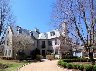 27 Forest St, Milton, MA 02186