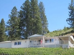 501A E Airport Loop, Seven Bays, WA 99122