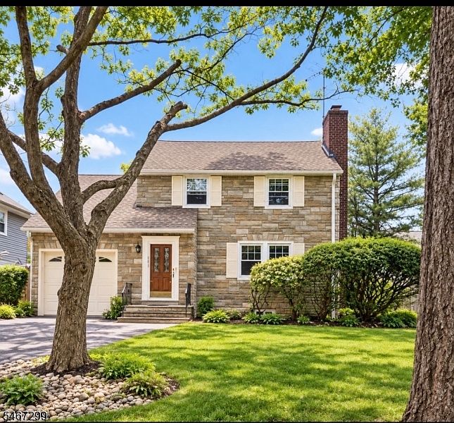 1st image of 841 Monmouth Rd