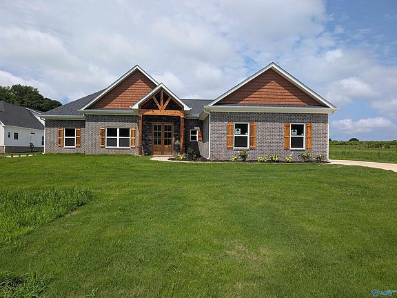 2nd image of 114 Treva Ln