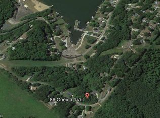 86 Oneida Trl, Malvern, OH 44644