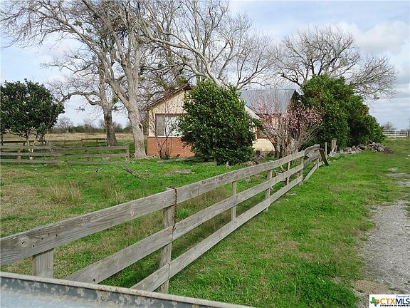 3rd image of 1587 County Road 429