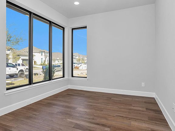 7th image of this home