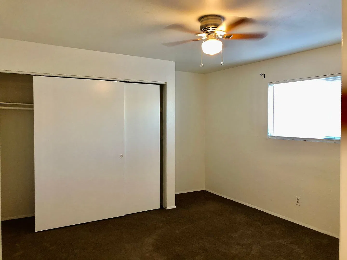 12711Laurel Street — Photo 4
