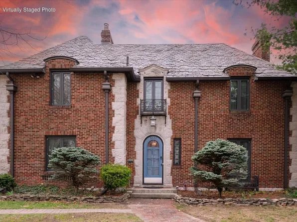 2157 Shenandoah Rd, Toledo, OH 43607