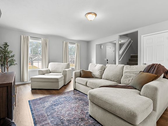 5th image of 5136 Lake Pines Ct