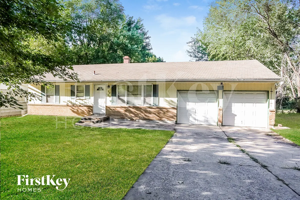 Building Photo - 6900 Fairlane Dr