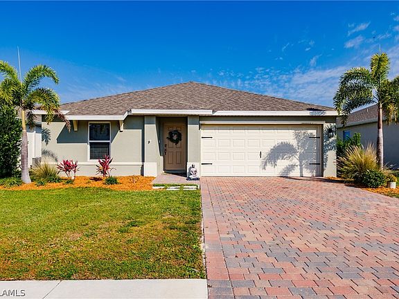 2nd image of 3206 Estancia Ln