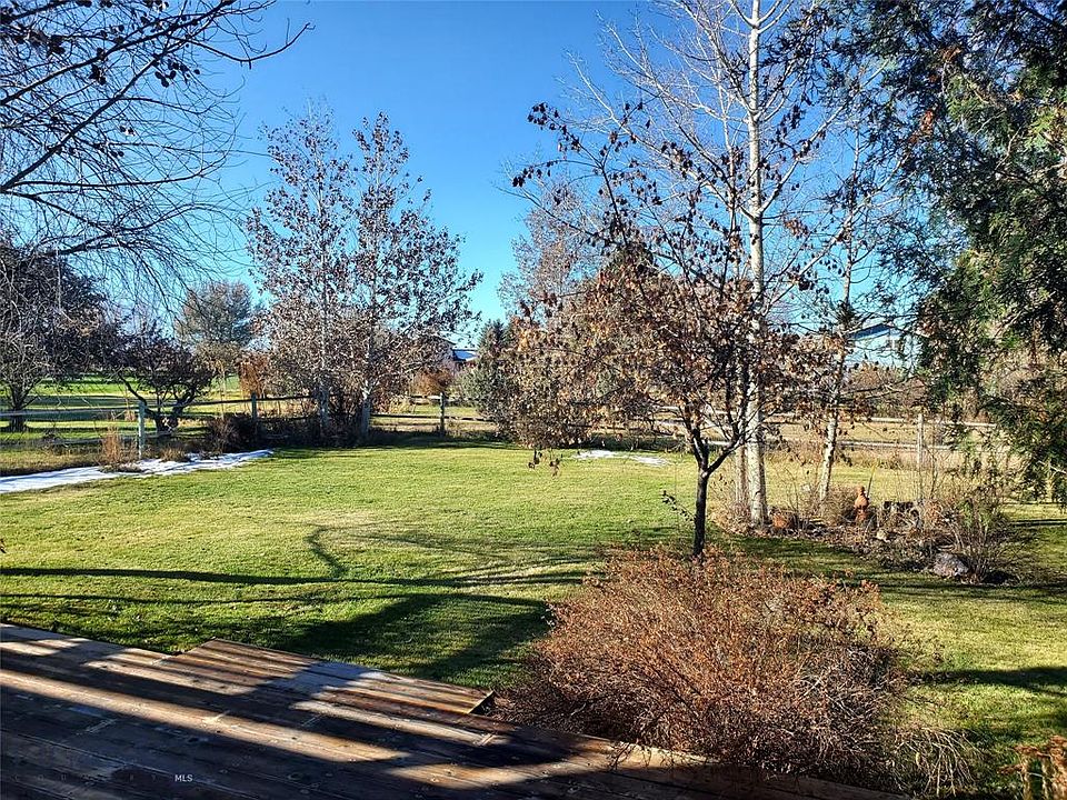2nd image of 3151 E Hollyhock Dr
