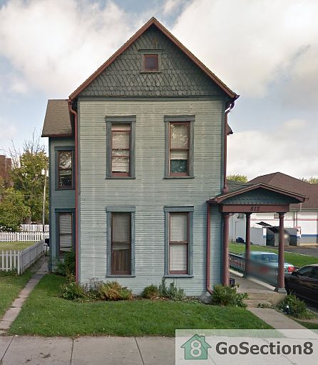 2nd image of 812 E Jackson St
