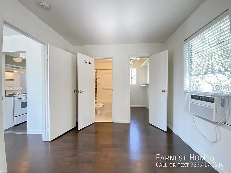 834 Laguna Ave #3/4 — Photo 12
