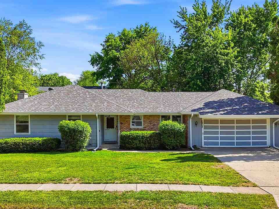 1st image of 2613 Hillside Dr
