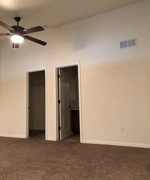1000 Lakewood Dr #1 — Photo 9
