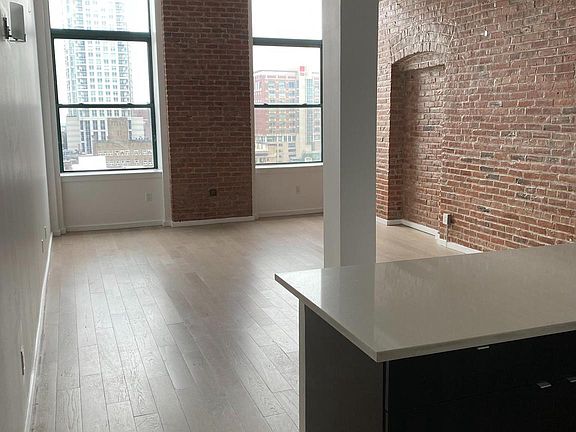 3rd image of 726-28 Market St Unit 705