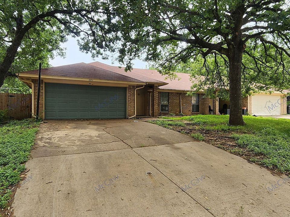 1st image of 2204 Oak Hill Dr