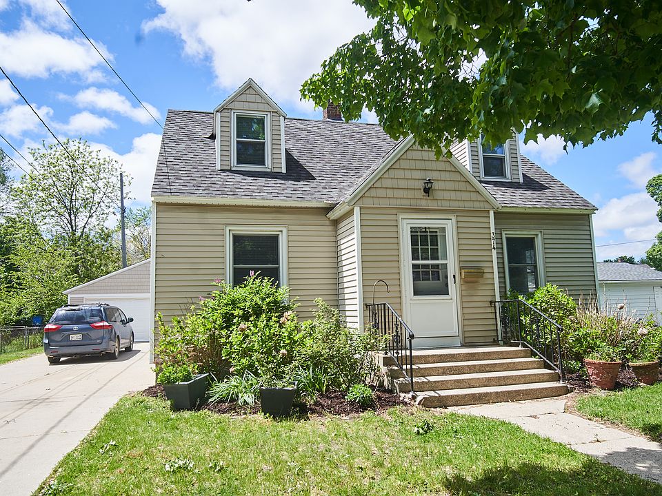 1st image of 374 Lincoln Ave